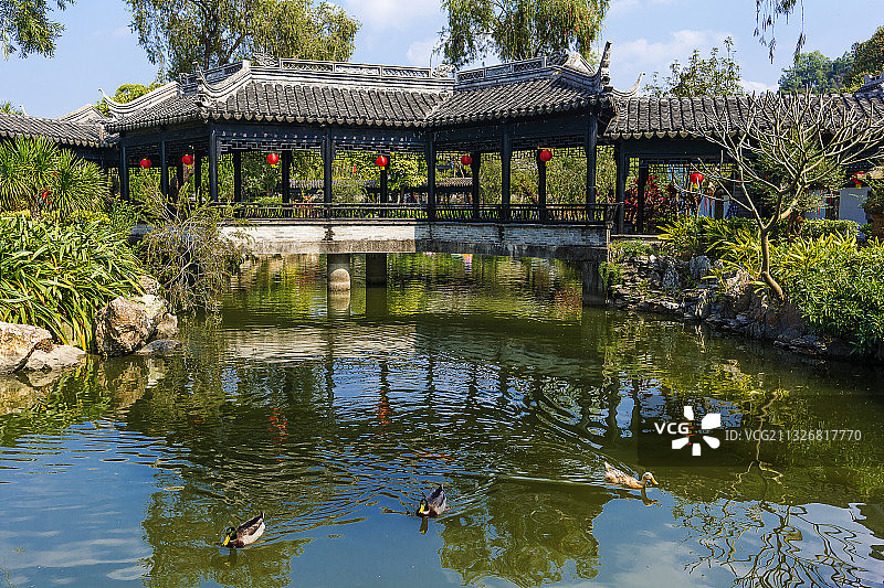 中山詹园，又名中山大宅门，坐落于中山市南区北台，是岭南最大的图片素材