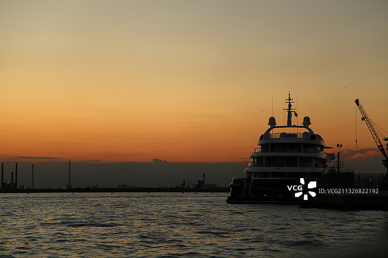 意大利威尼斯海上夕阳美景图片素材