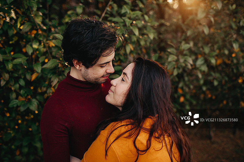 巴西米纳斯吉拉斯州贝洛奥里藏特的情侣图片素材