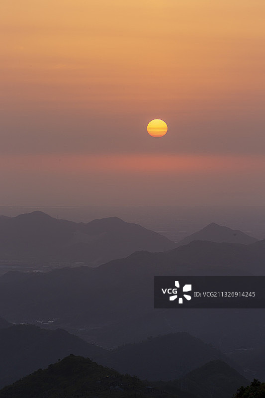 太湖山日出图片素材