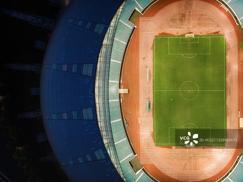 航拍江苏常州奥林匹克体育中心城市夜景图片素材