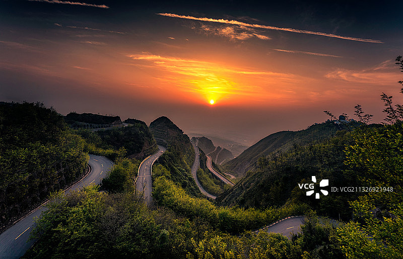 骊山日落图片素材