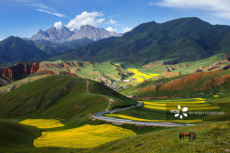 祁连山脉最美山谷图片素材