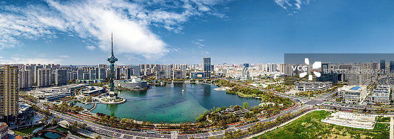 航拍江苏盐城聚龙湖城市风光图片素材