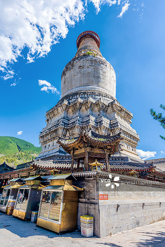 中国山西忻州五台山塔院寺白塔图片素材