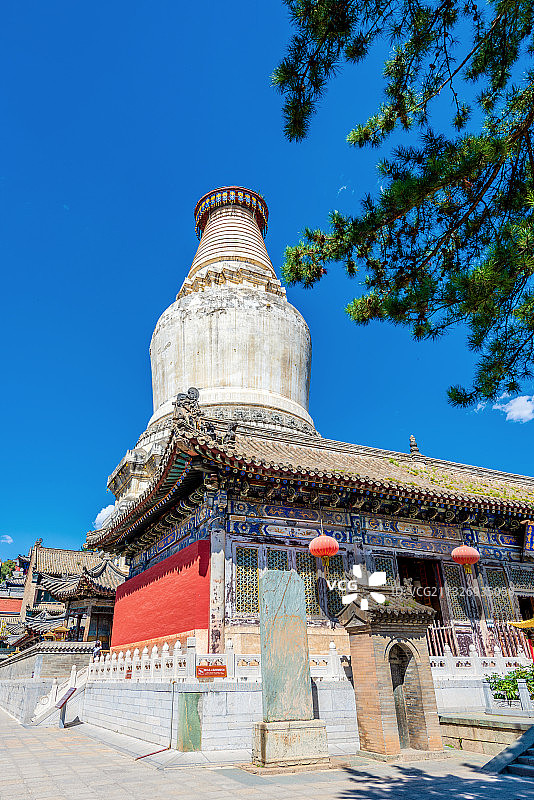 中国山西忻州五台山塔院寺白塔图片素材