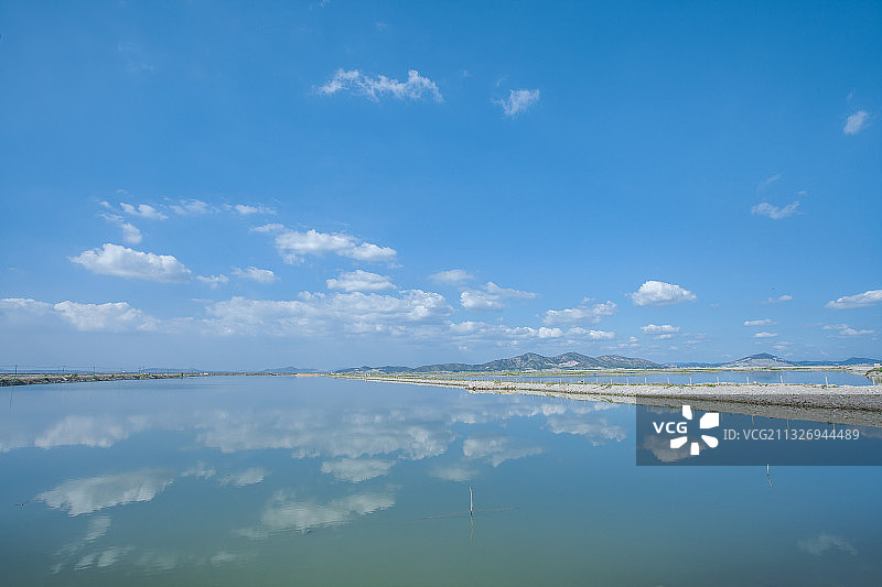 中国辽宁大连养殖渔业鱼塘图片素材