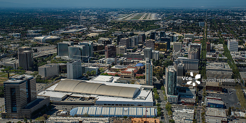 圣何塞市中心城市天际线航拍（含谷歌、eBay、Adobe）图片素材