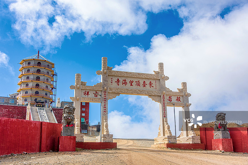 中国山西忻州五台山东台望海寺图片素材