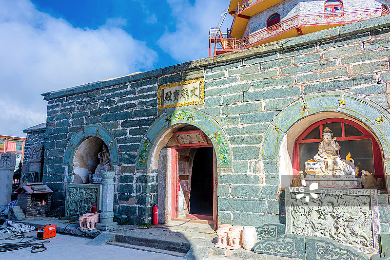 中国山西忻州五台山东台望海寺千年古殿图片素材