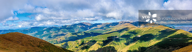 中国山西忻州五台山东台全景风光图片素材