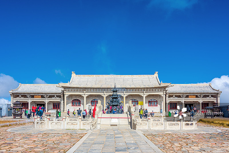 中国山西忻州五台山北台灵应寺图片素材