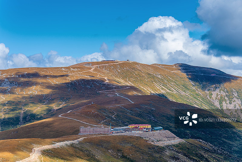 中国山西忻州五台山远眺北台顶风光图片素材