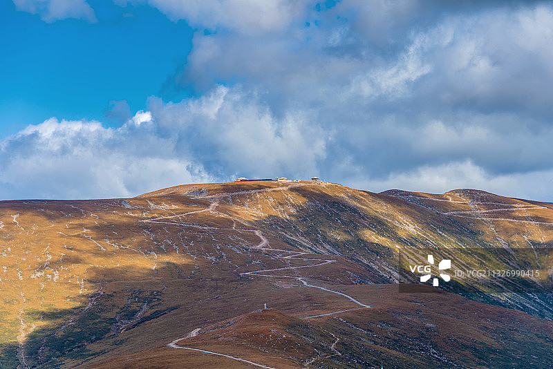 中国山西忻州五台山远眺北台顶风光图片素材