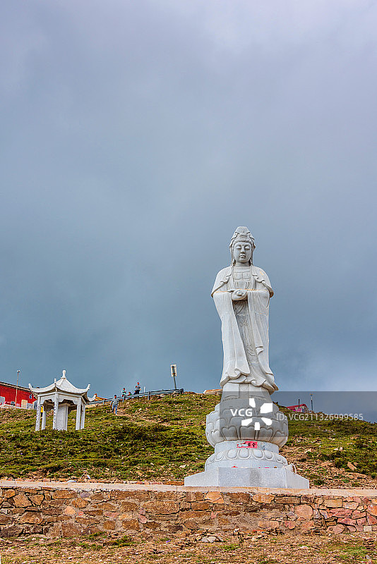 中国山西忻州五台山南台普济寺露天观音图片素材