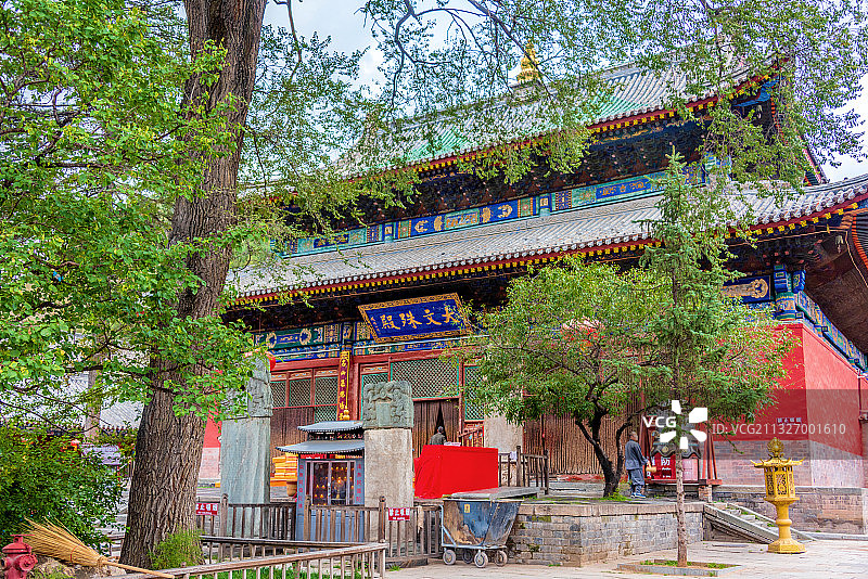 中国山西忻州五台山殊像寺大文殊殿图片素材