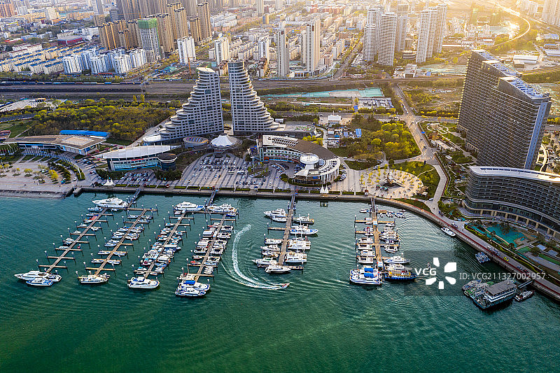 日照万平口游艇码头图片素材