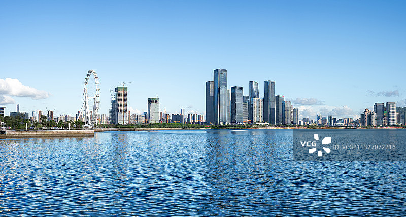深圳前海自贸区和欢乐港湾湾区之光摩天轮图片素材