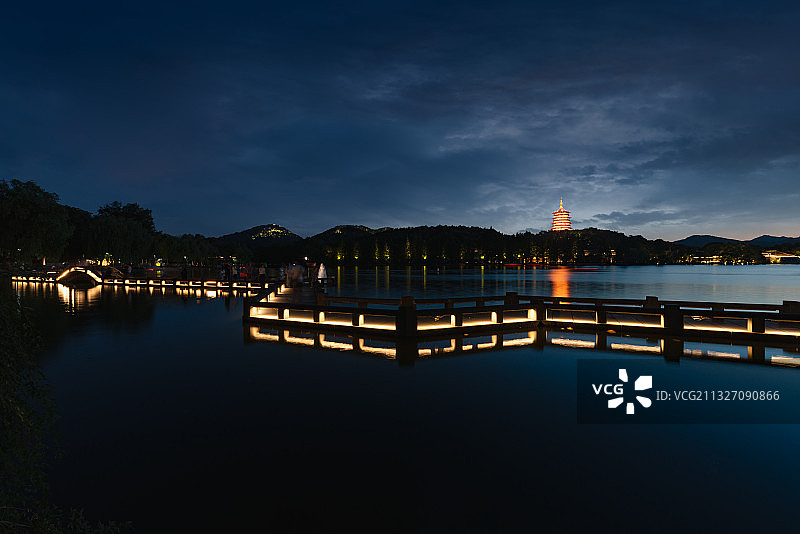 浙江杭州西湖钱塘江夜晚图片素材