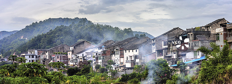 中国广东梅州茶阳古镇骑楼群全景风光图片素材