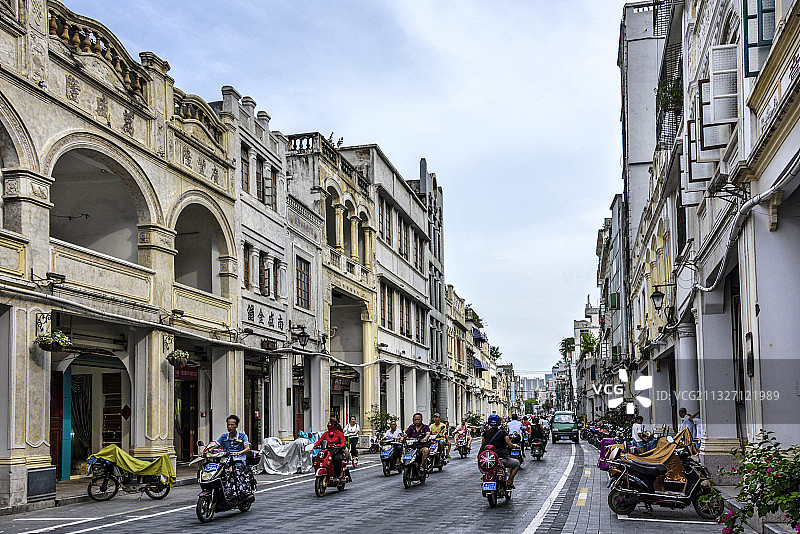 中国海南省海口市骑楼老街图片素材