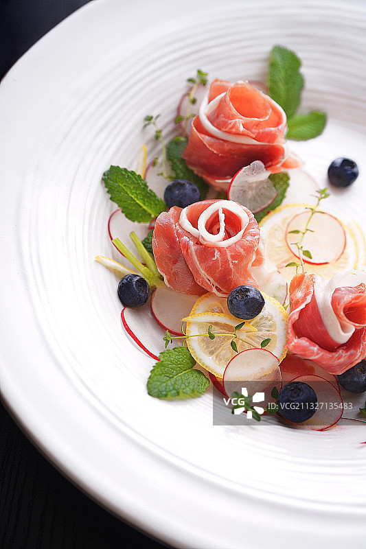 火腿西餐摆盘图片素材