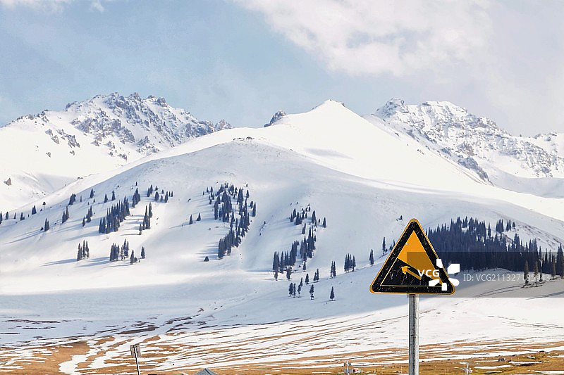 前方上坡图片素材