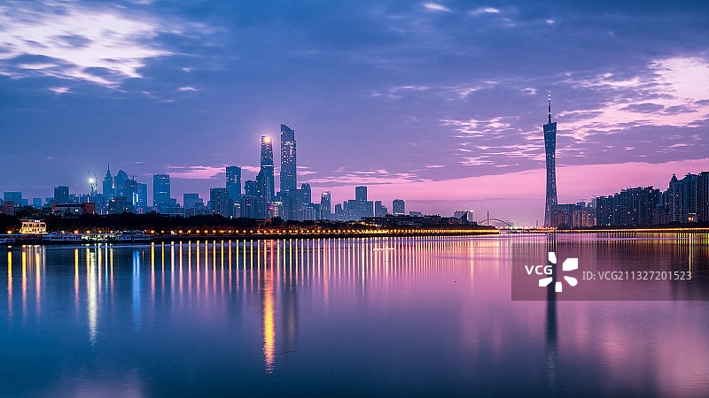 广州城市天际线滨水日出图片素材