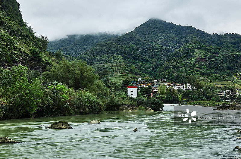 旅游出行广西河池市巴马瑶族自治县盘阳河风光图片素材
