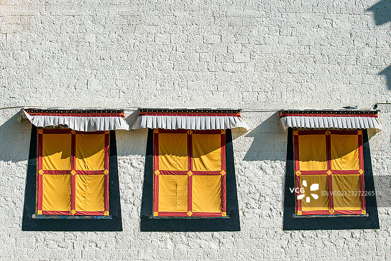 噶丹·松赞林寺图片素材