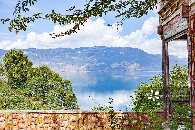 云南丽江沪沽湖景区图片素材