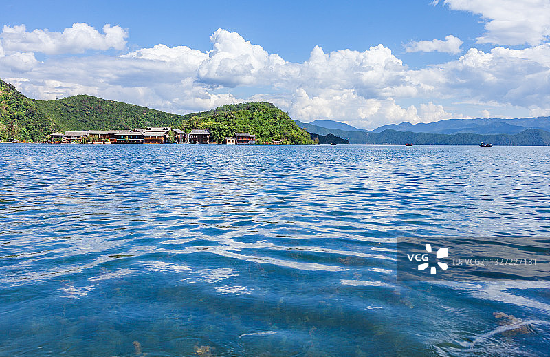 云南丽江沪沽湖景区图片素材