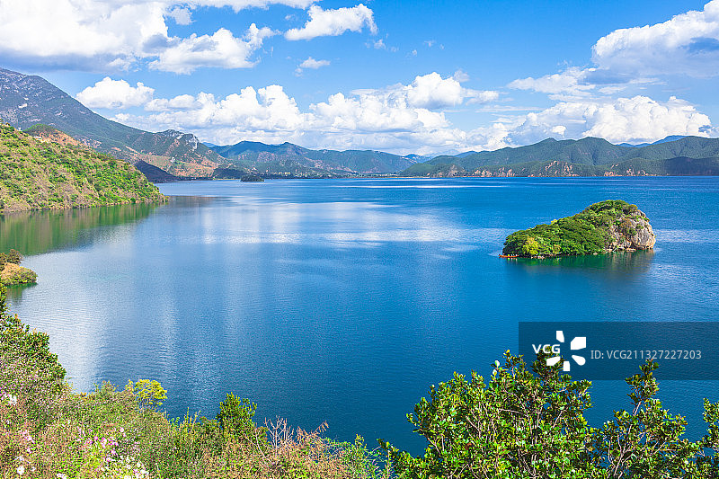 云南丽江沪沽湖景区图片素材