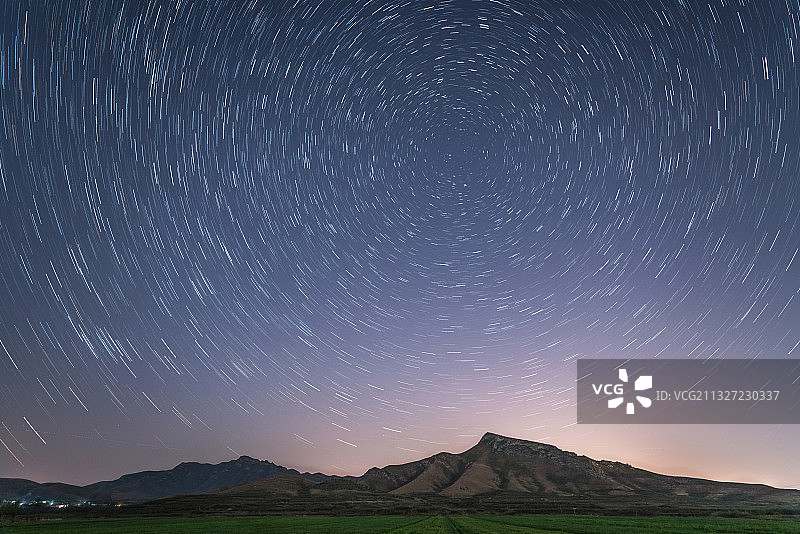 星空下的麦田图片素材