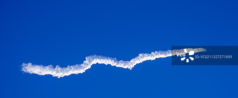 长三乙的蛇形走位图片素材