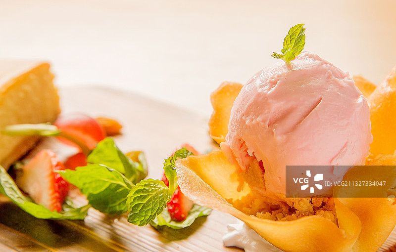 冰淇淋甜点图片素材