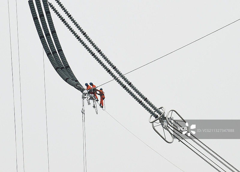 山东枣庄山亭区1000千伏特高压建设现场图片素材