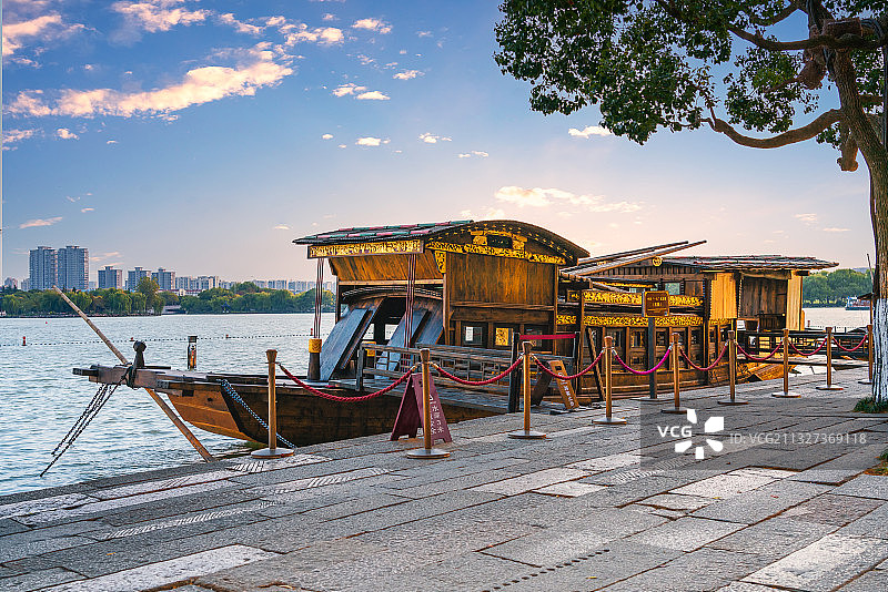 嘉兴南湖红船图片素材