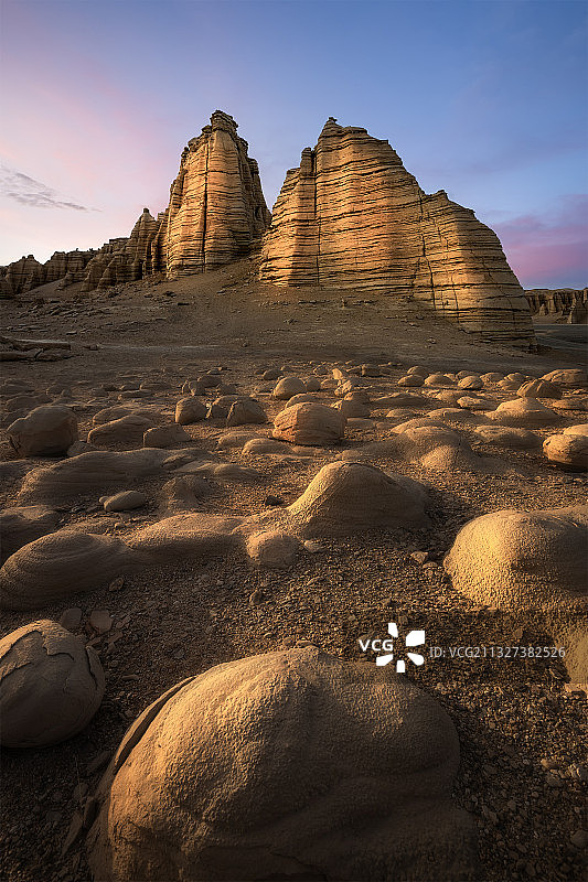雅丹与恐龙蛋图片素材