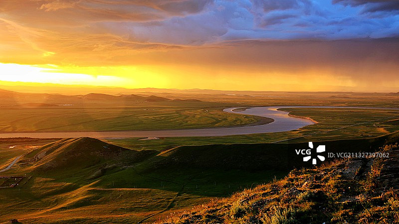 黄河九曲第一湾图片素材