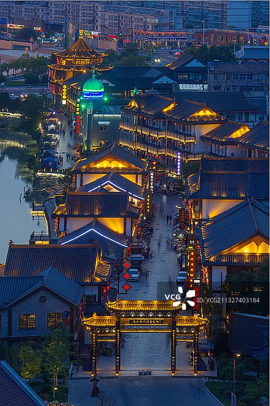 江苏省淮安市御码头美食街夜色图片素材
