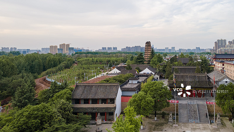 西安香积寺航拍图片素材