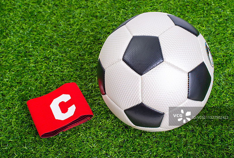 足球和队长袖标图片素材