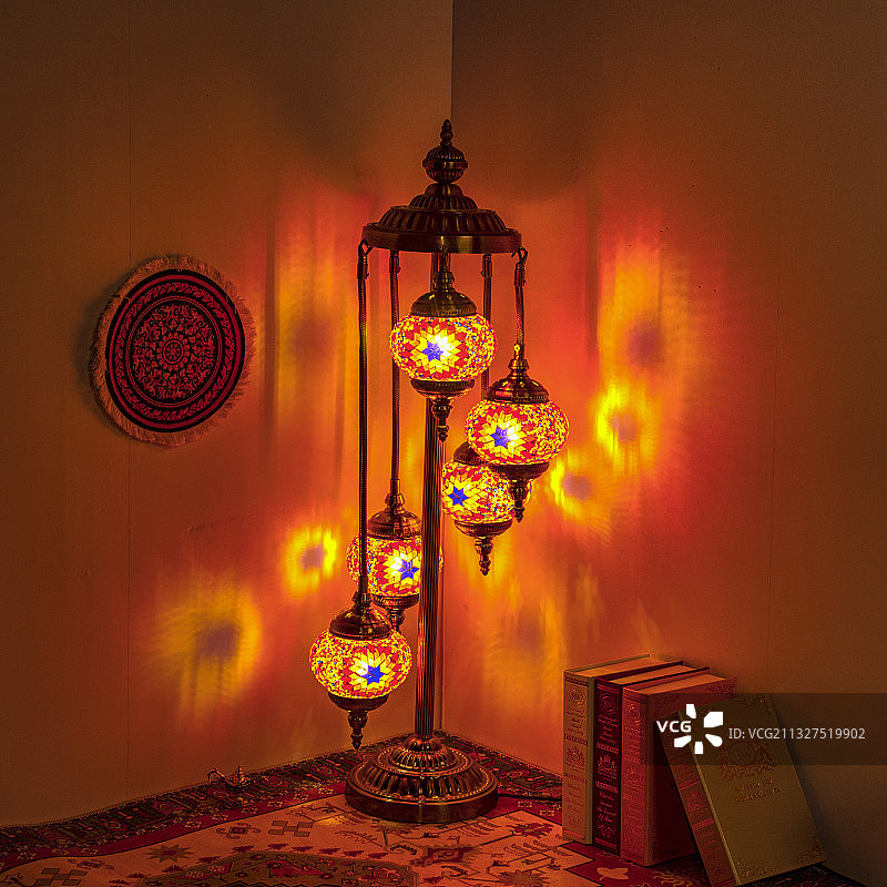 阿拉伯工艺落地灯，手工艺灯图片素材