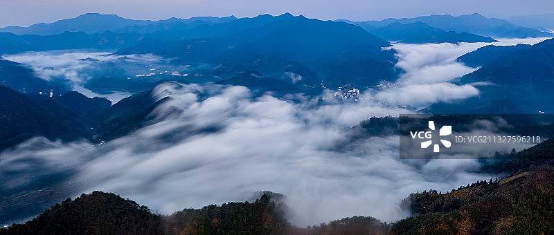 歙县丰乐湖景区云海风光图片素材