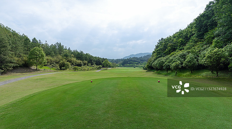 高尔夫球场果岭图片素材
