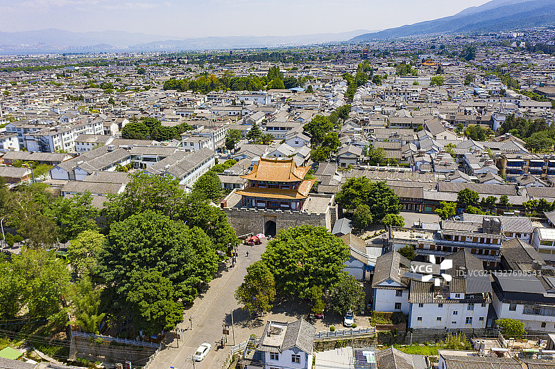 大理古城的城门图片素材