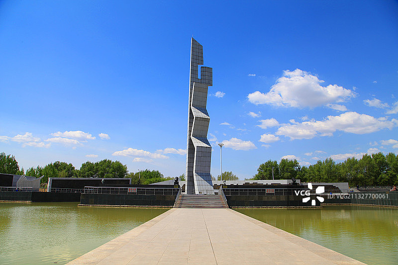 黑龙江齐齐哈尔和平广场胜利纪念碑图片素材