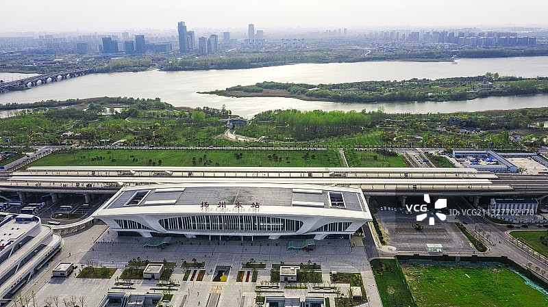 俯瞰扬州东站，拍摄于扬州广陵新城图片素材