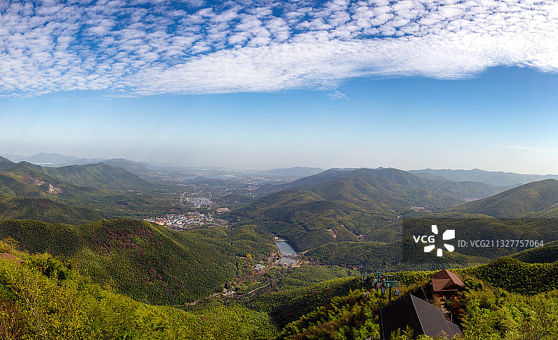 宜兴竹海苏南第一峰图片素材
